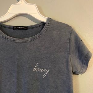 honey crop top